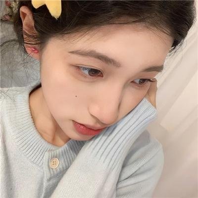 坡道上的红屋顶
